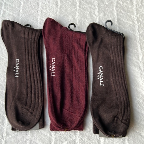 (3) CANALI Ribbed (2)Wool Blend and (1) Cotton Dress Socks - Picture 1 of 9